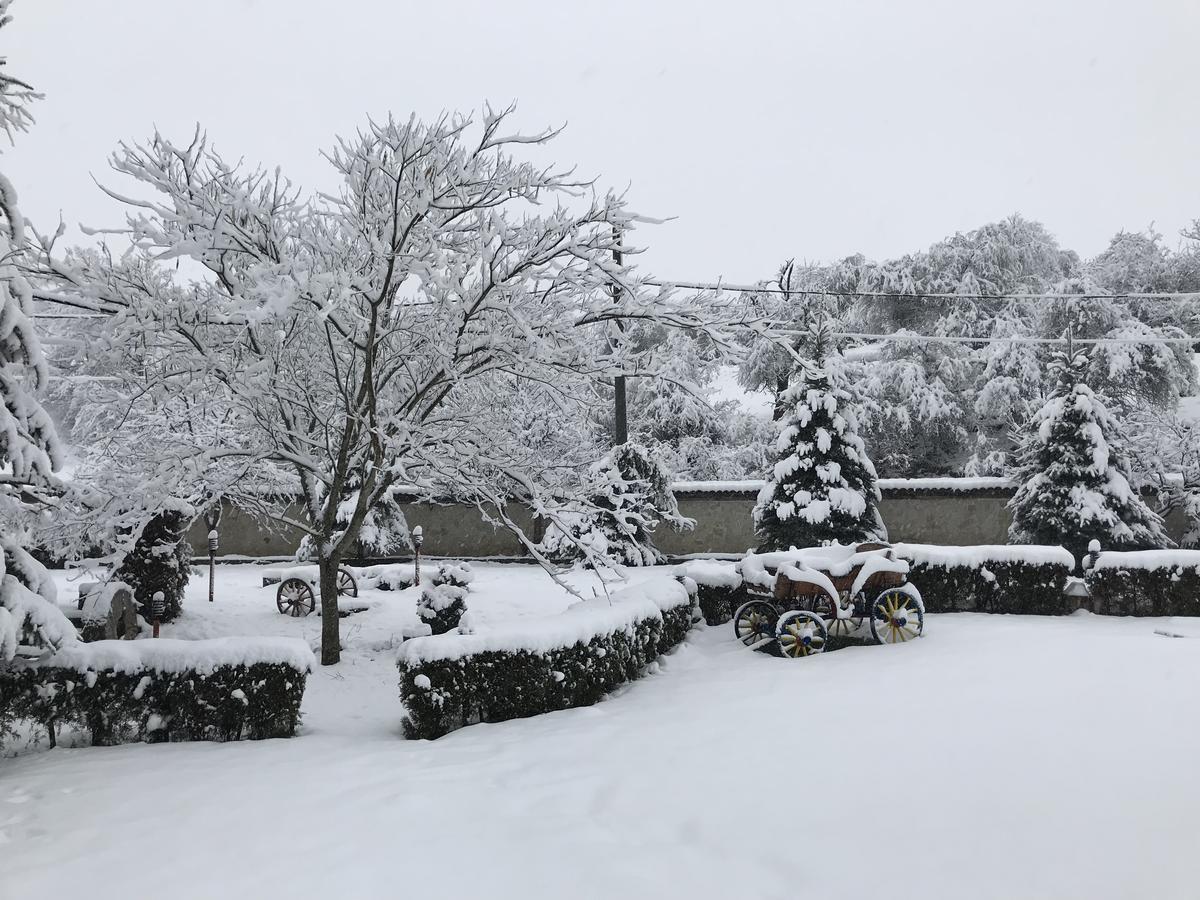 Hotel Divetsite Sliven Bagian luar foto