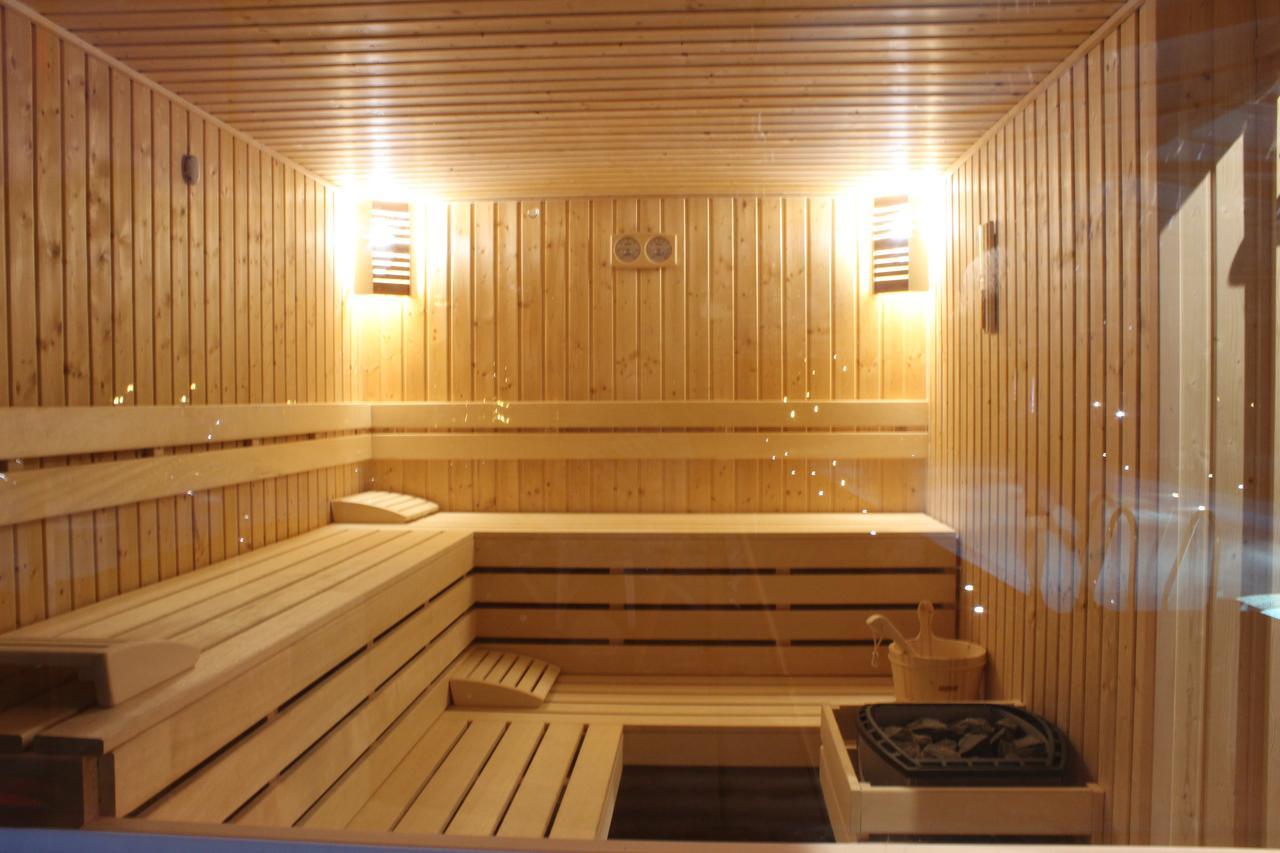 Hotel Divetsite Sliven Bagian luar foto