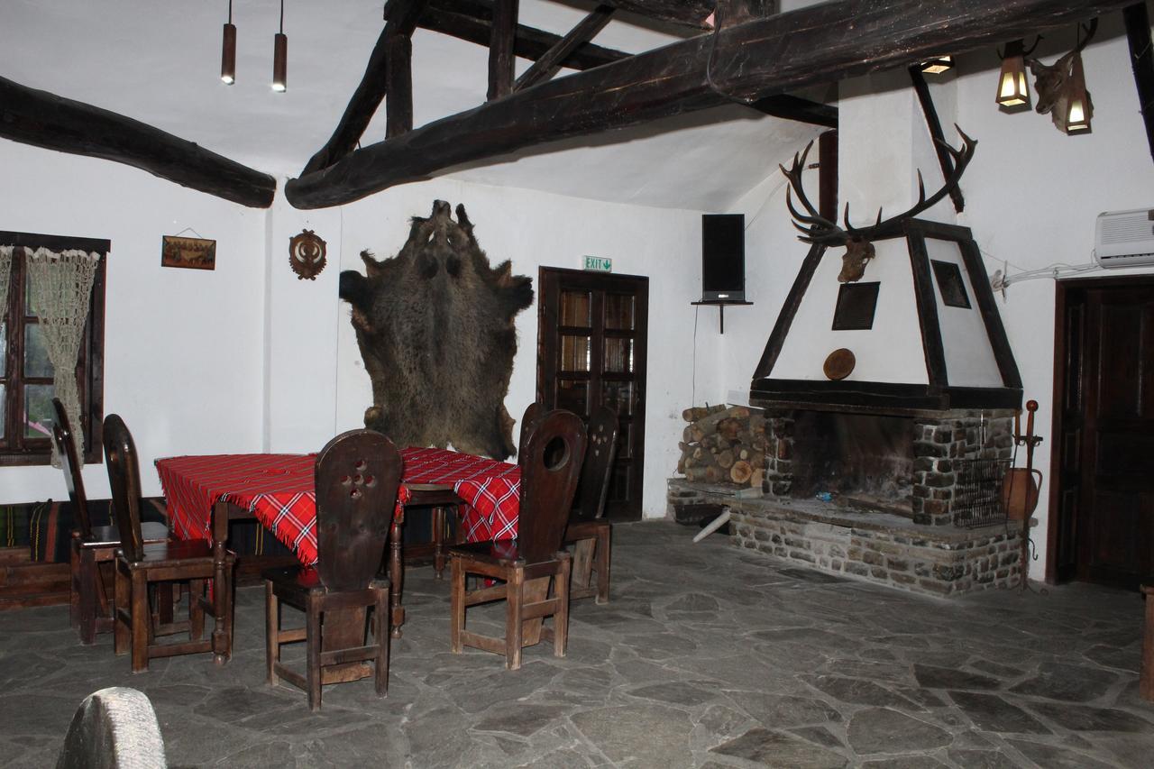 Hotel Divetsite Sliven Bagian luar foto