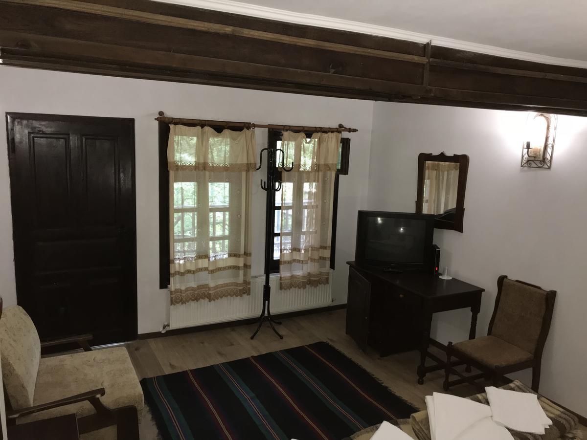 Hotel Divetsite Sliven Bagian luar foto